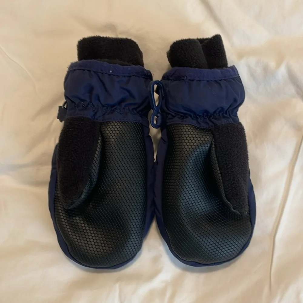 Baby Gap Nylon Mittens in Navy Blue